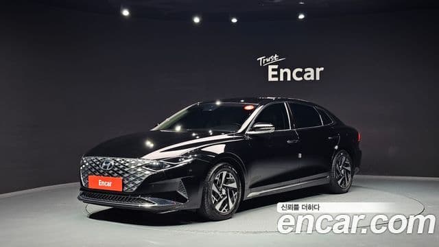 Hyundai The New Grandeur IG Hybrid 1