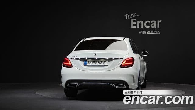 Mercedes-Benz C-Class W205 4