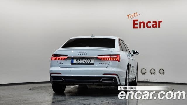 Audi A6 (C8) 3