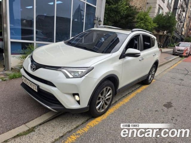 Toyota RAV4 2