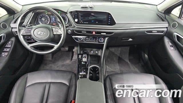 Hyundai Sonata (DN8) 4