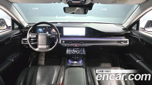 Hyundai Grandeur (GN7) 4