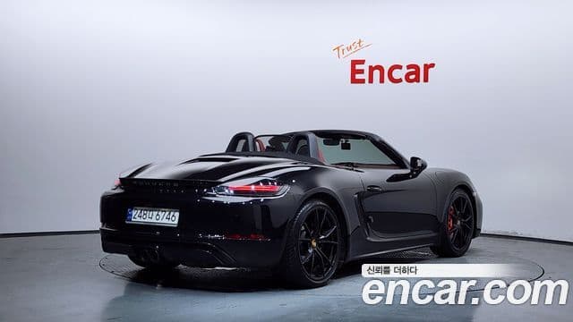 Porsche 718 Boxster 2