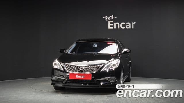 Hyundai Grandeur HG 3