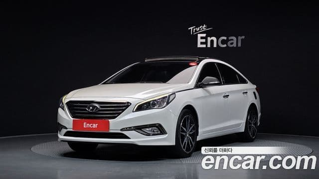Hyundai LF Sonata 1