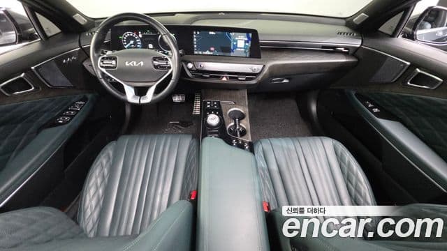 Kia K8 Hybrid 4