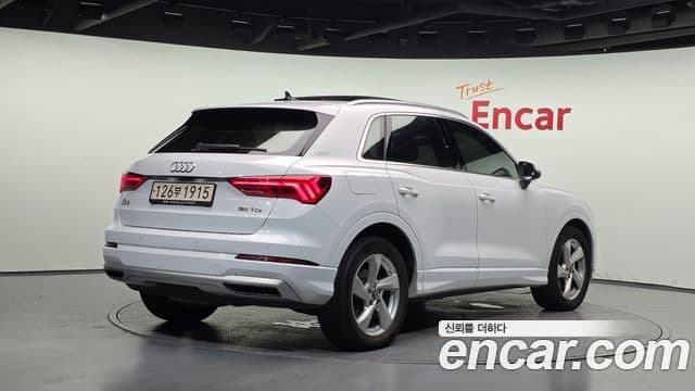 Audi Q3 (F3) 2