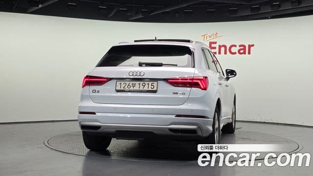 Audi Q3 (F3) 4