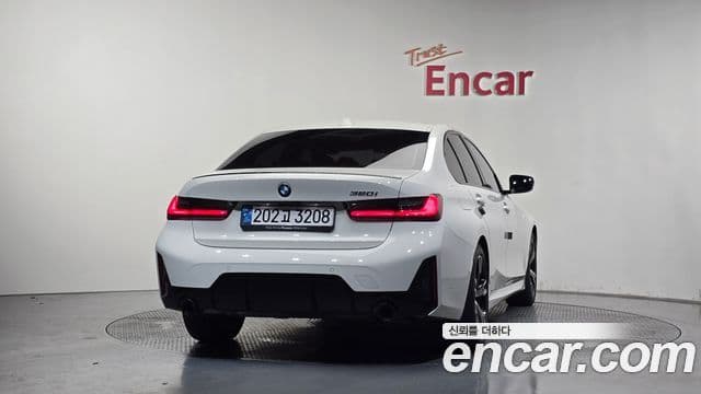 BMW 3 Series (G20) 4