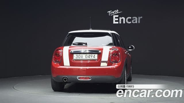 MINI Cooper D 4