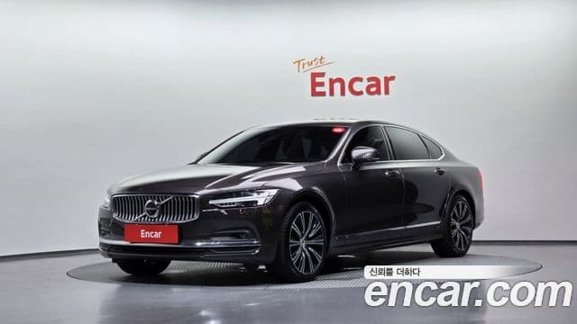 Volvo S90 — 1
