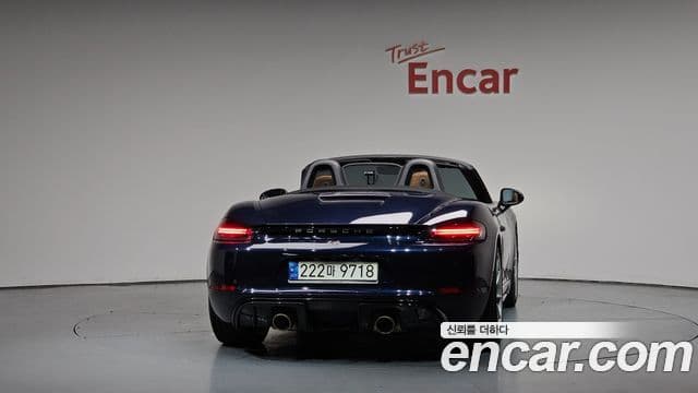 Porsche 718 Boxster 3