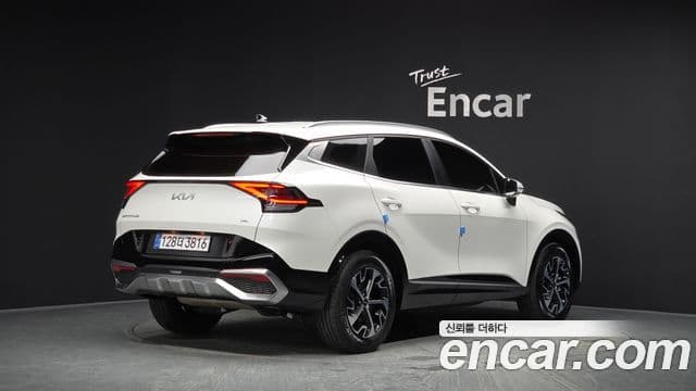 Kia Sportage 5th Gen Hybrid 2