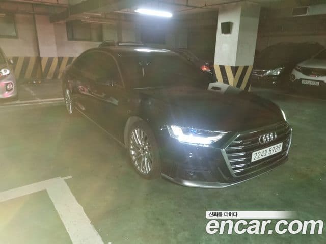 Audi A8 (D5) 2