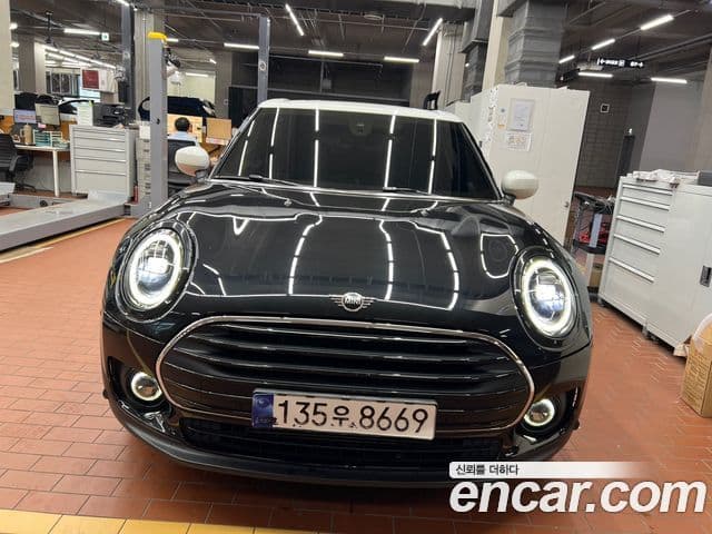 MINI Cooper Clubman 1