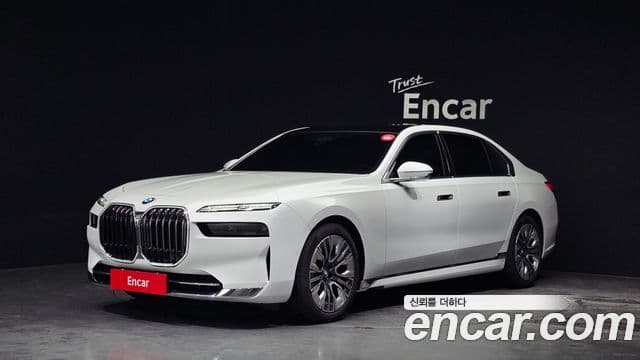 BMW 7 Series (G70)