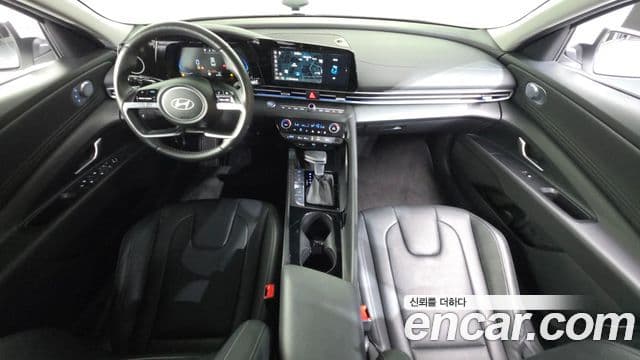 Hyundai The New Avante (CN7) 4