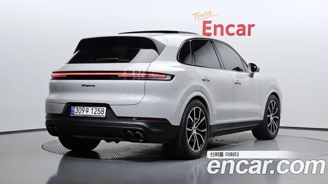 Porsche Cayenne (PO536) 2