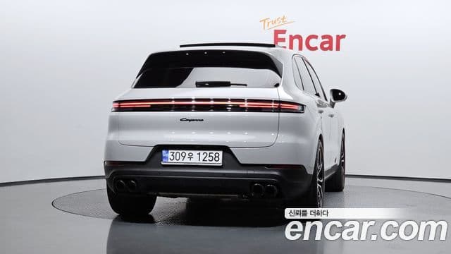 Porsche Cayenne (PO536) 4