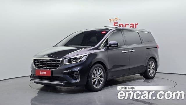Kia The New Carnival — 1