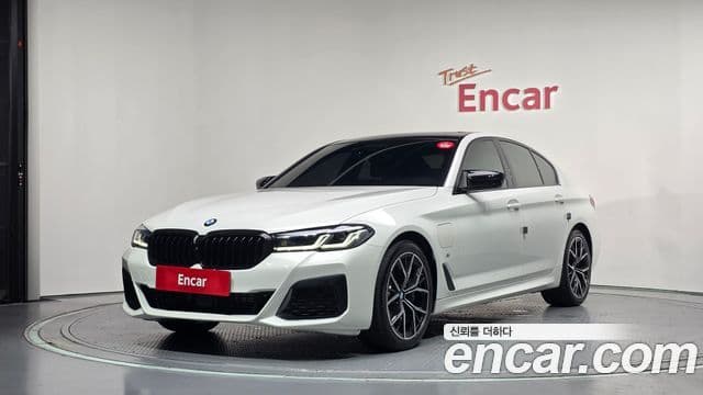BMW 5 Series (G30)