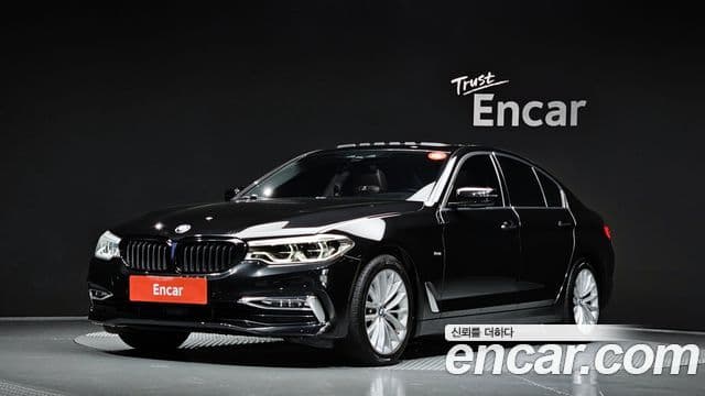 BMW 5 Series (G30)