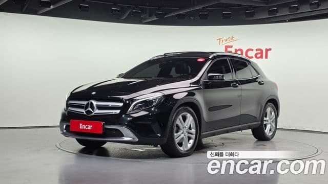 Mercedes-Benz GLA-Class X156