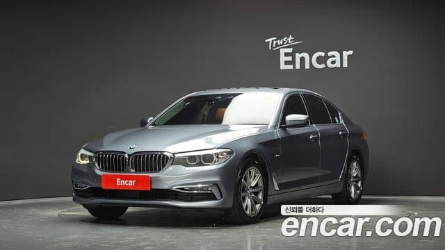BMW 5 Series (G30)