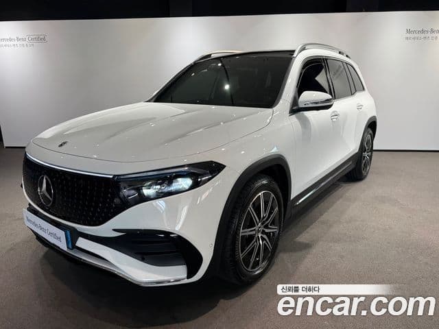 Mercedes-Benz EQB X243