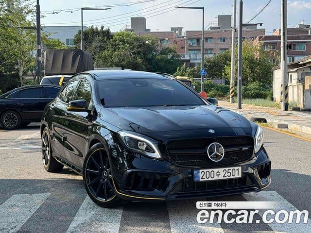 Mercedes-Benz GLA-Class X156
