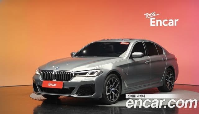 BMW 5 Series (G30)