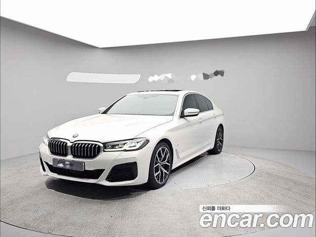 BMW 5 Series (G30)