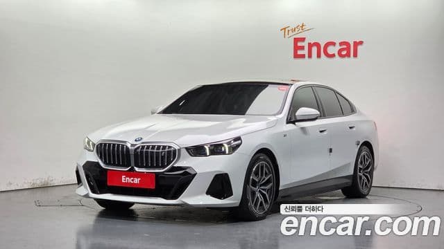 BMW i5 (G60)