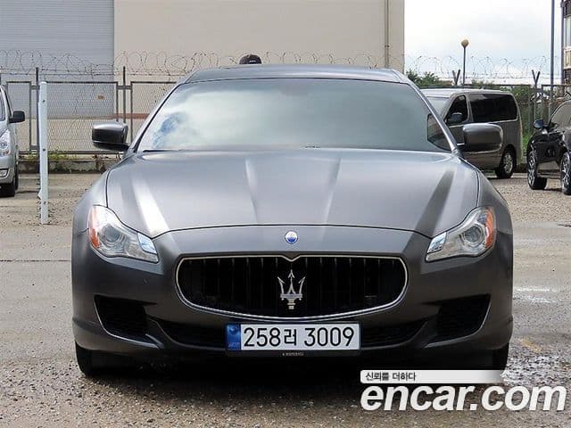 Maserati Quattroporte